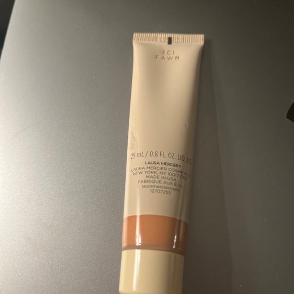 New Laura mercier tinted moisturizer Fawn - Picture 2 of 2